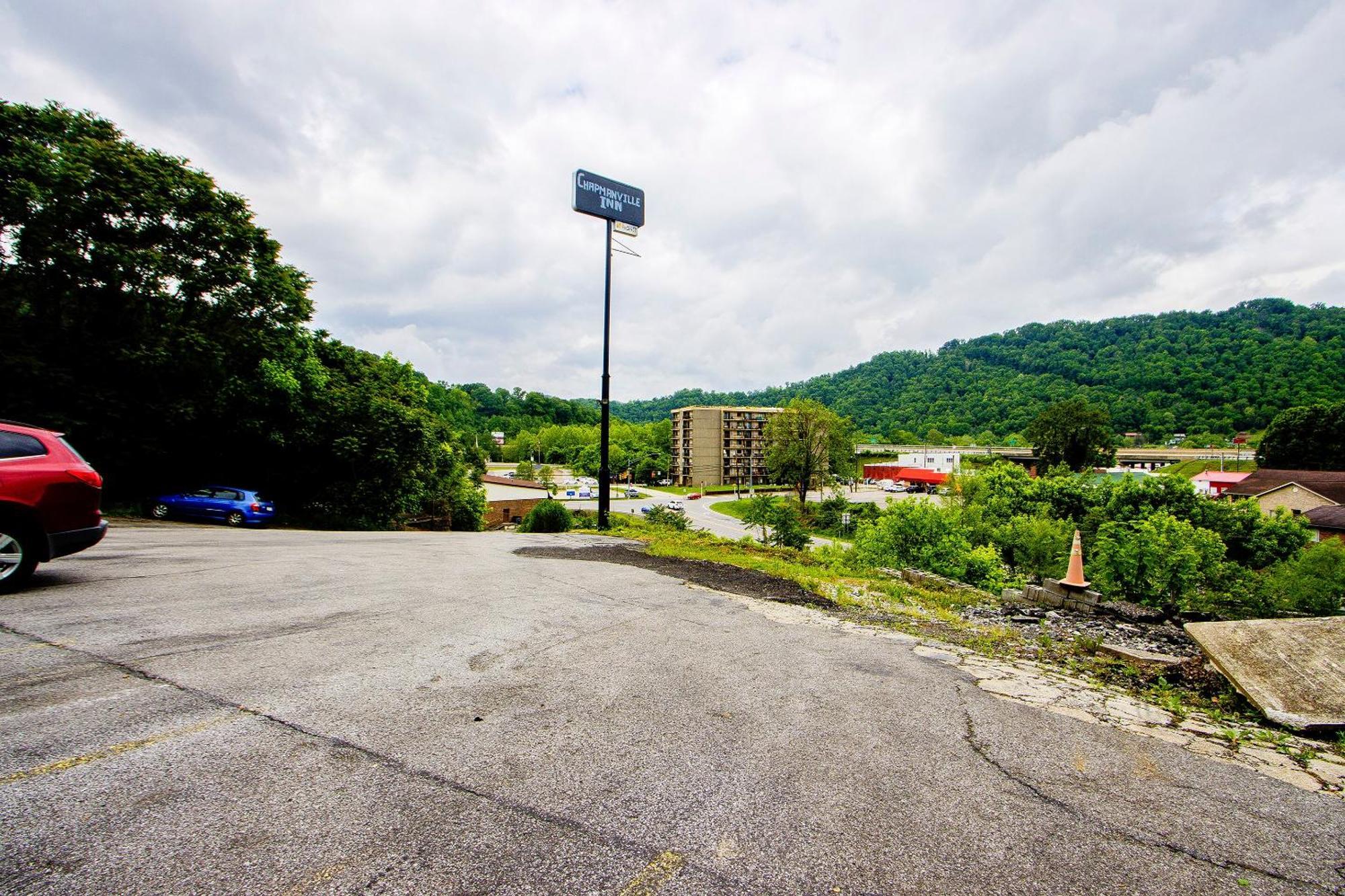 Oyo Hotel Chapmanville Inn, Wv - Hwy 119 Exterior foto